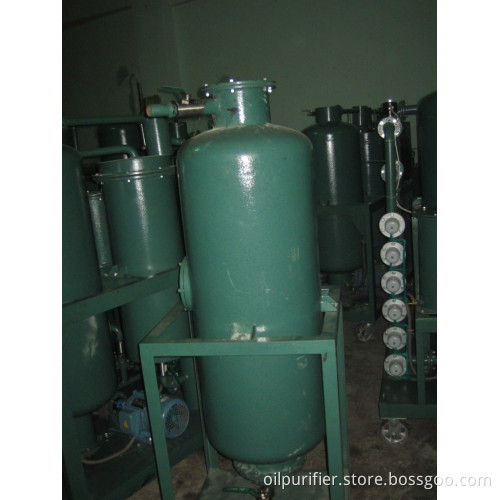 Insulating oil regeneration plant